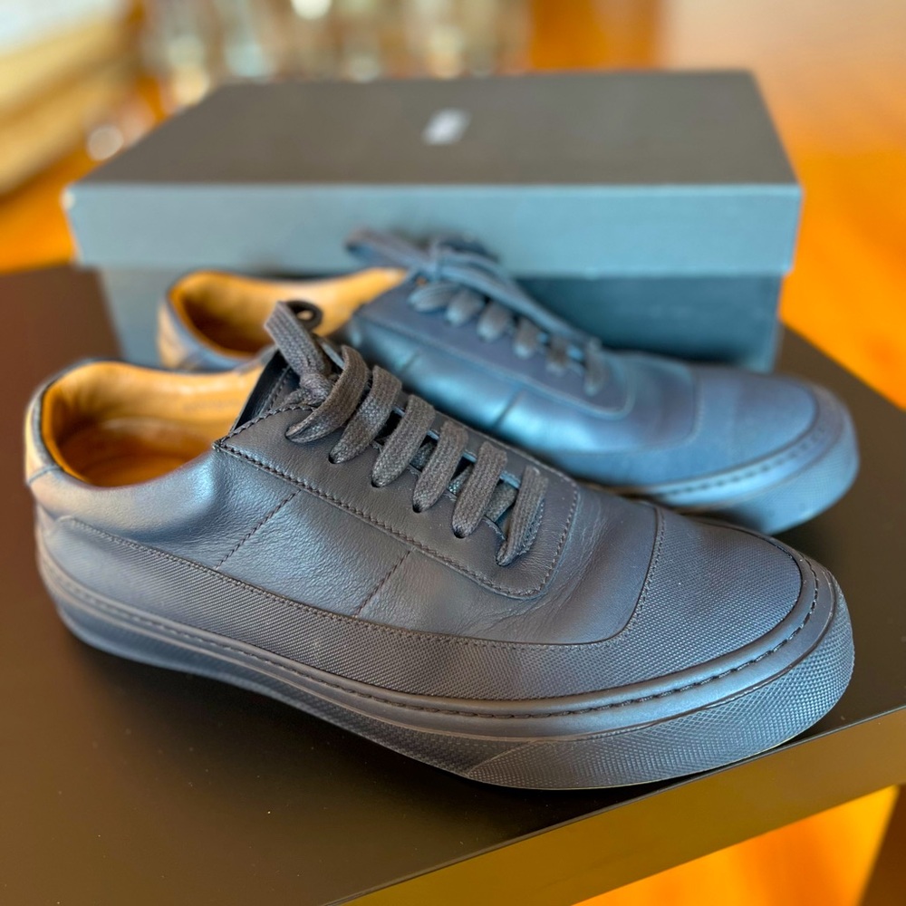 HUGO BOSS Men’s Shoes, Size 11, Navy Blue